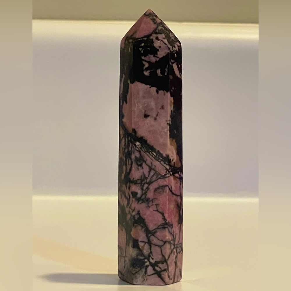 Gorgeous Black Vein Black & Pink Rhodonite Tower 💗🖤